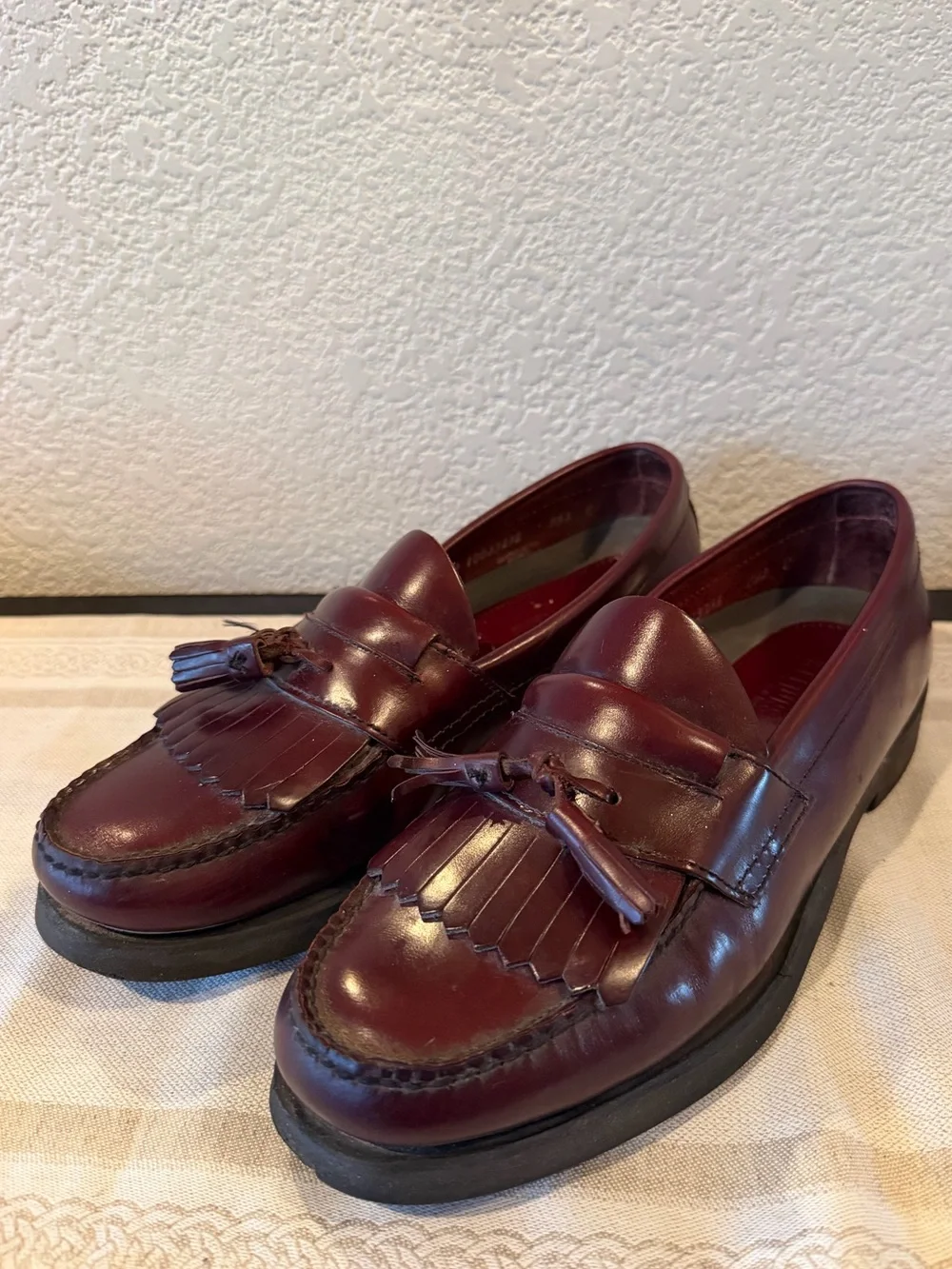 Bass Weejun Wine Leather Tassel Loafers